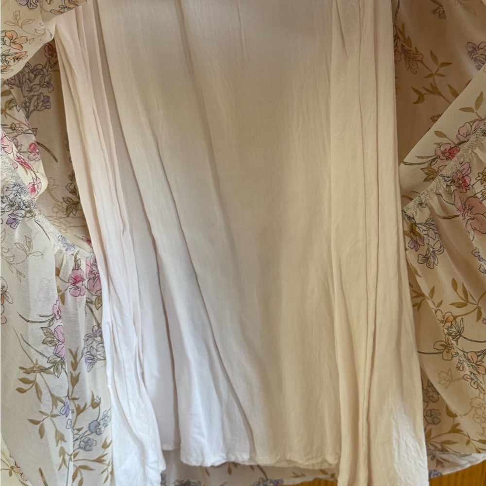 Floral Puff Dress - Picture 4 of 5